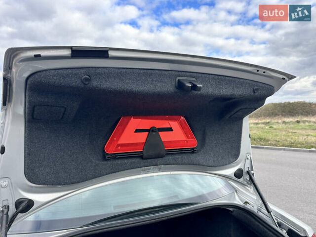 Серый Ауди А4, объемом двигателя 1.6 л и пробегом 171 тыс. км за 8599 $, фото 32 на Automoto.ua