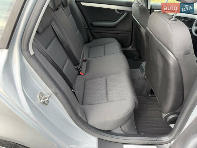 Сірий Ауді А4, об'ємом двигуна 1.6 л та пробігом 176 тис. км за 7999 $, фото 65 на Automoto.ua