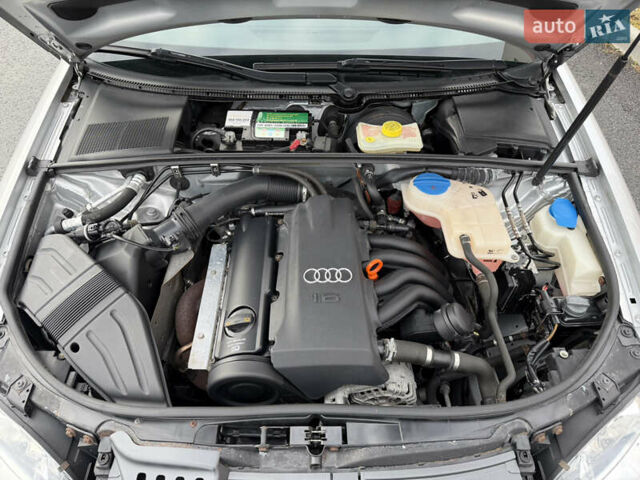 Сірий Ауді А4, об'ємом двигуна 1.6 л та пробігом 176 тис. км за 7999 $, фото 79 на Automoto.ua