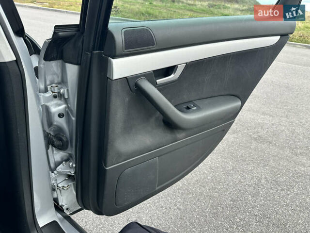 Серый Ауди А4, объемом двигателя 1.6 л и пробегом 171 тыс. км за 8599 $, фото 61 на Automoto.ua