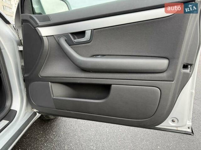 Сірий Ауді А4, об'ємом двигуна 1.6 л та пробігом 176 тис. км за 7999 $, фото 69 на Automoto.ua