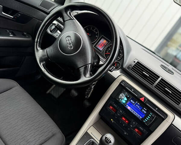 Сірий Ауді А4, об'ємом двигуна 1.6 л та пробігом 193 тис. км за 6500 $, фото 78 на Automoto.ua