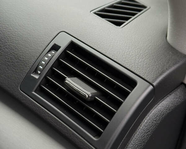 Сірий Ауді А4, об'ємом двигуна 1.6 л та пробігом 193 тис. км за 6500 $, фото 77 на Automoto.ua