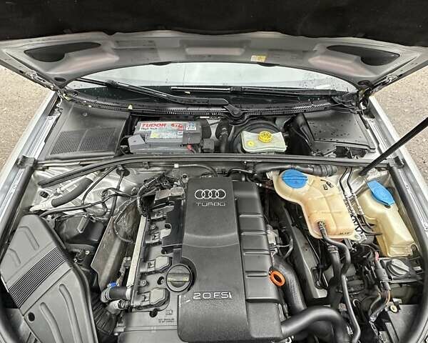 Сірий Ауді А4, об'ємом двигуна 1.98 л та пробігом 180 тис. км за 8000 $, фото 25 на Automoto.ua
