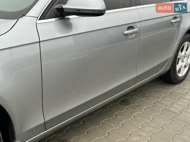 Сірий Ауді А4, об'ємом двигуна 1.8 л та пробігом 193 тис. км за 10000 $, фото 16 на Automoto.ua