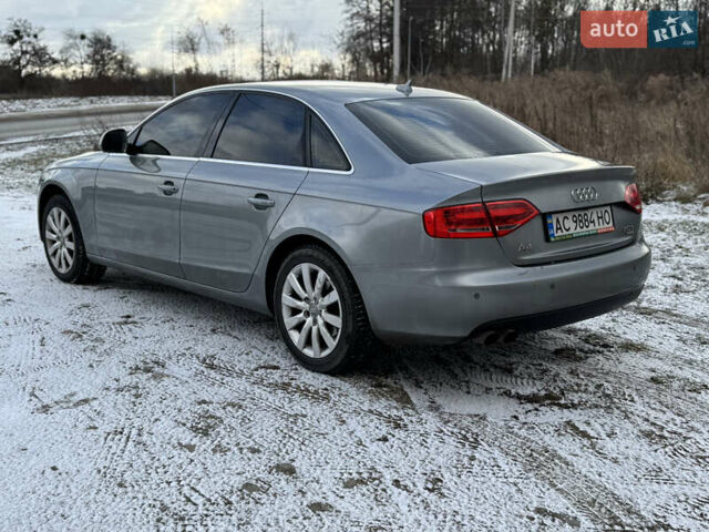 Сірий Ауді А4, об'ємом двигуна 1.98 л та пробігом 200 тис. км за 8550 $, фото 5 на Automoto.ua