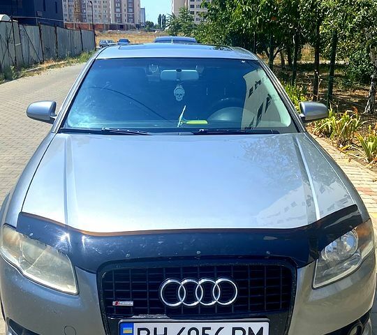 Серый Ауди А4, объемом двигателя 2 л и пробегом 305 тыс. км за 6300 $, фото 1 на Automoto.ua
