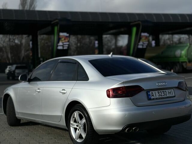 Серый Ауди А4, объемом двигателя 2 л и пробегом 290 тыс. км за 8999 $, фото 2 на Automoto.ua