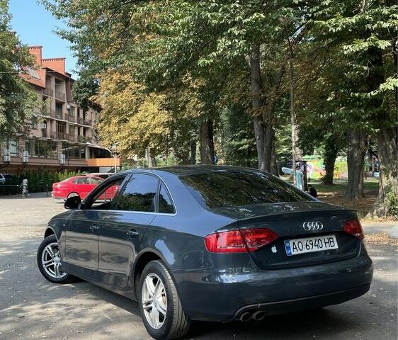 Сірий Ауді А4, об'ємом двигуна 1.8 л та пробігом 193 тис. км за 7999 $, фото 5 на Automoto.ua