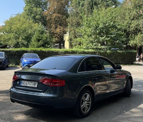 Сірий Ауді А4, об'ємом двигуна 1.8 л та пробігом 193 тис. км за 7999 $, фото 3 на Automoto.ua