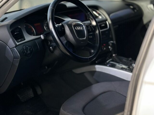 Серый Ауди А4, объемом двигателя 2 л и пробегом 290 тыс. км за 8999 $, фото 7 на Automoto.ua