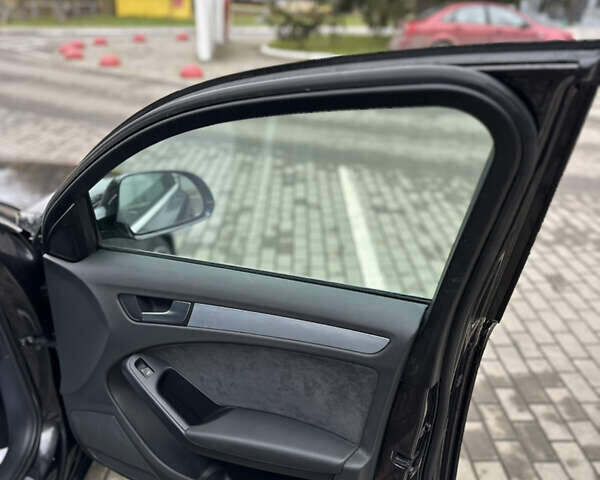 Серый Ауди А4, объемом двигателя 1.8 л и пробегом 212 тыс. км за 8500 $, фото 26 на Automoto.ua