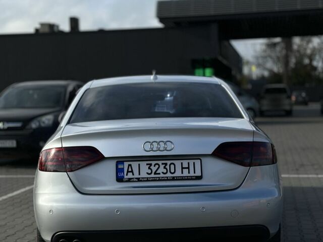 Серый Ауди А4, объемом двигателя 2 л и пробегом 290 тыс. км за 8999 $, фото 3 на Automoto.ua