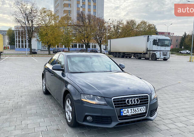 Ауді А4 2008 у Черкасах на Automoto.ua Сірий Ауді А4, об'ємом двигуна 1.97 л та пробігом 217 тис. км за 8400 $, фото 10 на Automoto.ua