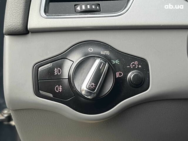 Сірий Ауді А4, об'ємом двигуна 2 л та пробігом 270 тис. км за 8990 $, фото 20 на Automoto.ua