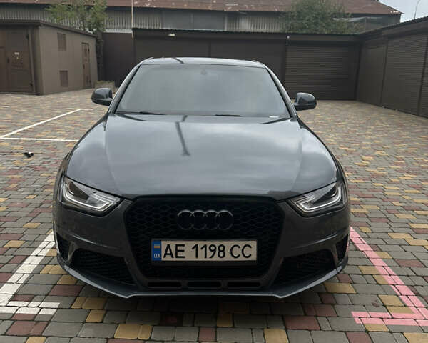 Сірий Ауді А4, об'ємом двигуна 2 л та пробігом 221 тис. км за 7200 $, фото 5 на Automoto.ua