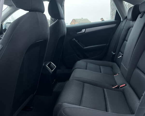 Серый Ауди А4, объемом двигателя 1.8 л и пробегом 210 тыс. км за 8900 $, фото 53 на Automoto.ua