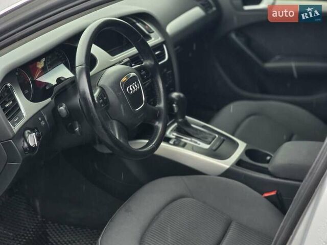 Сірий Ауді А4, об'ємом двигуна 1.8 л та пробігом 188 тис. км за 8499 $, фото 21 на Automoto.ua
