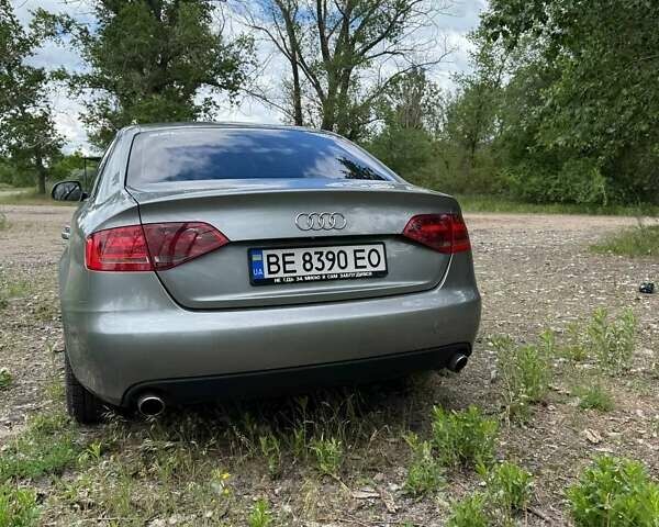 Серый Ауди А4, объемом двигателя 3 л и пробегом 290 тыс. км за 8500 $, фото 4 на Automoto.ua