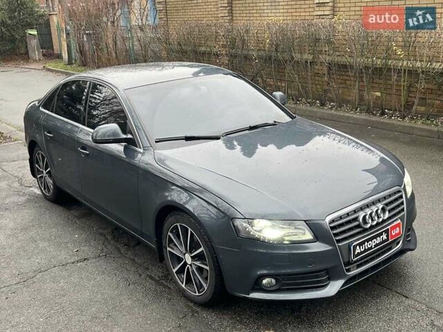 Серый Ауди А4, объемом двигателя 2 л и пробегом 270 тыс. км за 8990 $, фото 2 на Automoto.ua