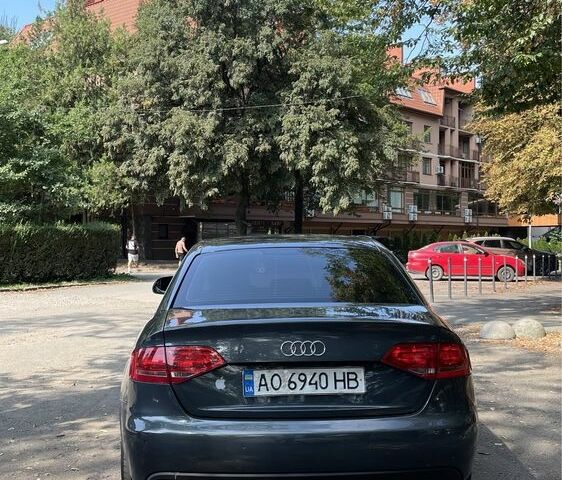 Сірий Ауді А4, об'ємом двигуна 1.8 л та пробігом 193 тис. км за 7999 $, фото 4 на Automoto.ua
