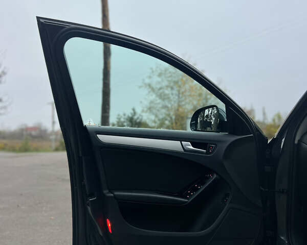 Серый Ауди А4, объемом двигателя 1.8 л и пробегом 210 тыс. км за 8900 $, фото 28 на Automoto.ua