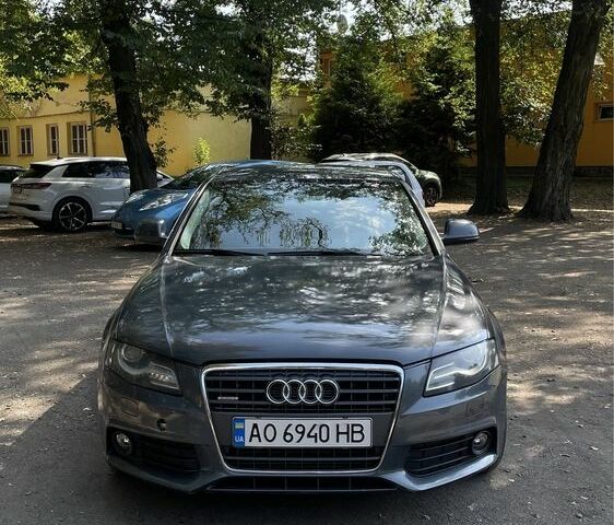 Сірий Ауді А4, об'ємом двигуна 1.8 л та пробігом 193 тис. км за 7999 $, фото 1 на Automoto.ua