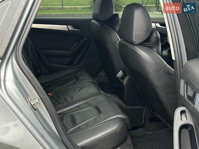 Сірий Ауді А4, об'ємом двигуна 1.8 л та пробігом 193 тис. км за 10000 $, фото 23 на Automoto.ua
