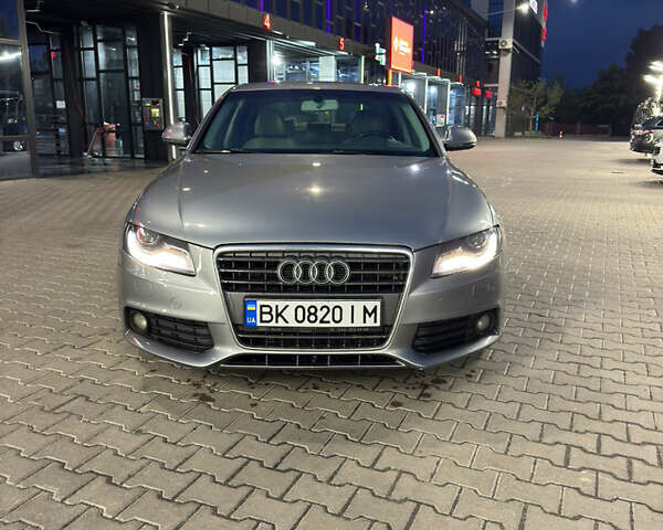 Серый Ауди А4, объемом двигателя 1.97 л и пробегом 336 тыс. км за 7650 $, фото 1 на Automoto.ua