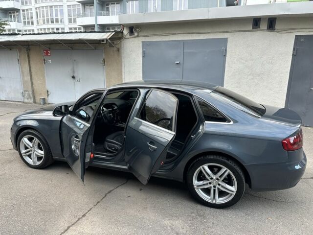 Сірий Ауді А4, об'ємом двигуна 1.8 л та пробігом 192 тис. км за 7700 $, фото 5 на Automoto.ua