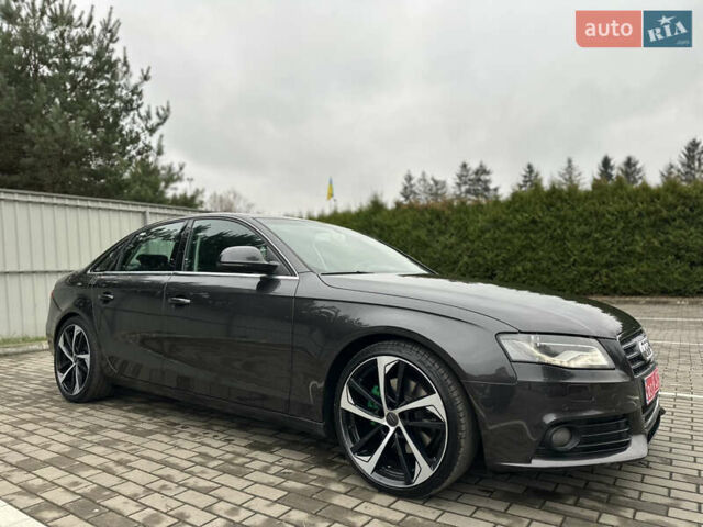 Серый Ауди А4, объемом двигателя 1.8 л и пробегом 212 тыс. км за 8500 $, фото 4 на Automoto.ua