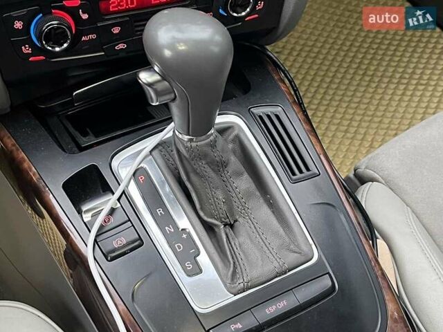 Серый Ауди А4, объемом двигателя 2 л и пробегом 270 тыс. км за 8990 $, фото 25 на Automoto.ua