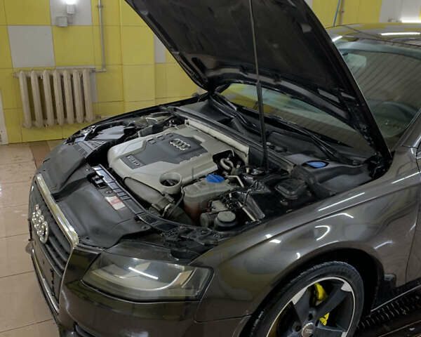 Серый Ауди А4, объемом двигателя 2.7 л и пробегом 400 тыс. км за 8850 $, фото 41 на Automoto.ua