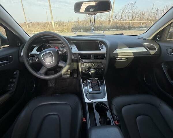 Сірий Ауді А4, об'ємом двигуна 1.98 л та пробігом 292 тис. км за 9500 $, фото 11 на Automoto.ua