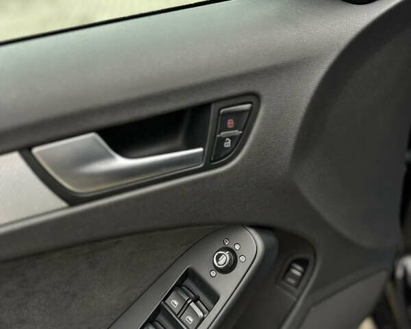 Серый Ауди А4, объемом двигателя 1.8 л и пробегом 212 тыс. км за 8500 $, фото 13 на Automoto.ua