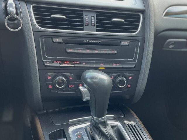 Ауді А4 2008 у Хусте на Automoto.ua Сірий Ауді А4, об'ємом двигуна 2.7 л та пробігом 278 тис. км за 9800 $, фото 14 на Automoto.ua