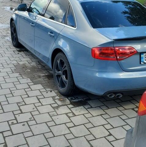 Сірий Ауді А4, об'ємом двигуна 2 л та пробігом 298 тис. км за 8129 $, фото 6 на Automoto.ua