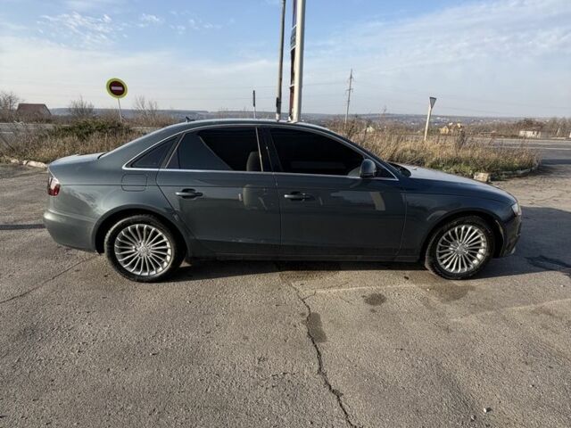 Серый Ауди А4, объемом двигателя 2 л и пробегом 292 тыс. км за 9600 $, фото 5 на Automoto.ua