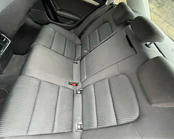 Сірий Ауді А4, об'ємом двигуна 1.8 л та пробігом 273 тис. км за 7850 $, фото 6 на Automoto.ua