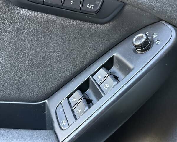 Сірий Ауді А4, об'ємом двигуна 1.98 л та пробігом 292 тис. км за 9500 $, фото 12 на Automoto.ua