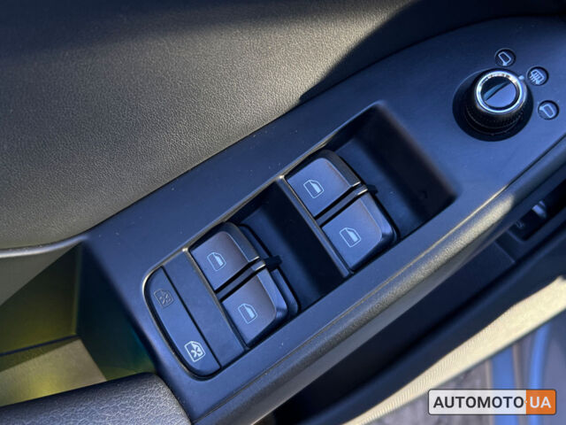 Серый Ауди А4, объемом двигателя 2 л и пробегом 328 тыс. км за 10300 $, фото 18 на Automoto.ua