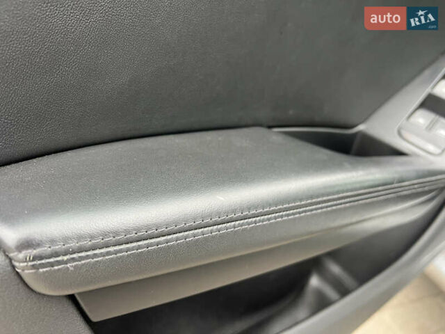 Серый Ауди А4, объемом двигателя 1.98 л и пробегом 239 тыс. км за 12500 $, фото 20 на Automoto.ua