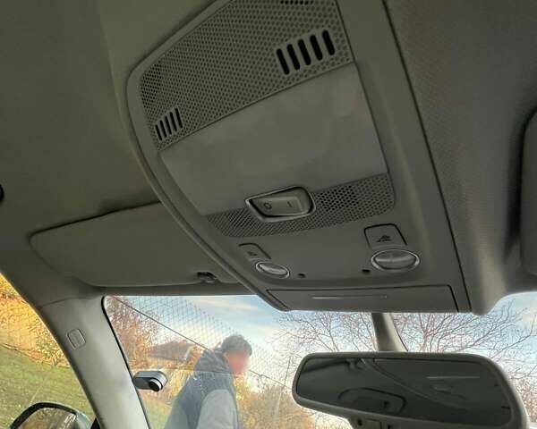 Сірий Ауді А4, об'ємом двигуна 1.97 л та пробігом 226 тис. км за 9000 $, фото 24 на Automoto.ua