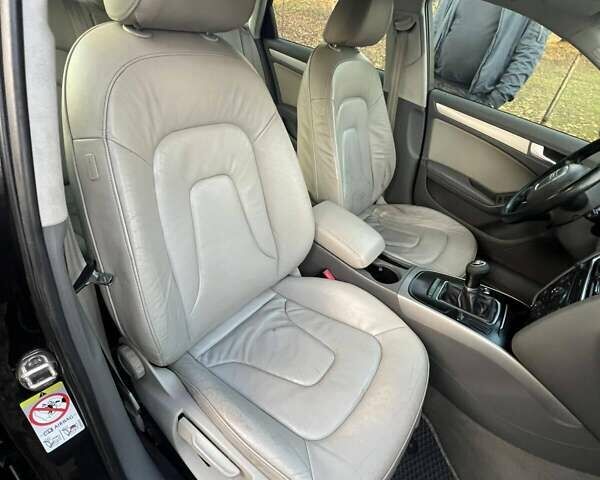 Сірий Ауді А4, об'ємом двигуна 1.97 л та пробігом 226 тис. км за 9000 $, фото 25 на Automoto.ua