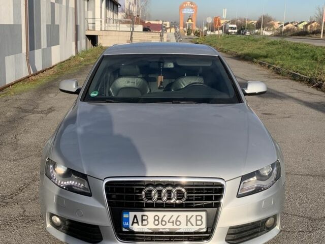 Серый Ауди А4, объемом двигателя 2 л и пробегом 292 тыс. км за 8000 $, фото 1 на Automoto.ua