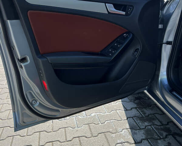 Сірий Ауді А4, об'ємом двигуна 1.97 л та пробігом 290 тис. км за 9999 $, фото 19 на Automoto.ua