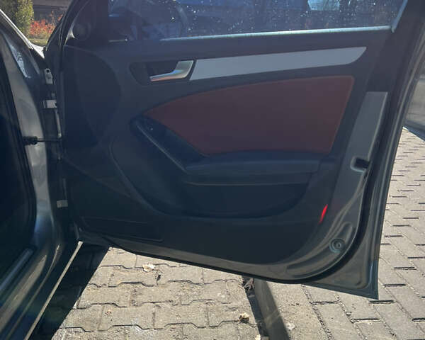 Сірий Ауді А4, об'ємом двигуна 1.97 л та пробігом 290 тис. км за 9999 $, фото 18 на Automoto.ua