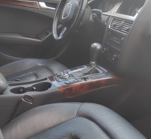 Сірий Ауді А4, об'ємом двигуна 2 л та пробігом 256 тис. км за 9000 $, фото 7 на Automoto.ua