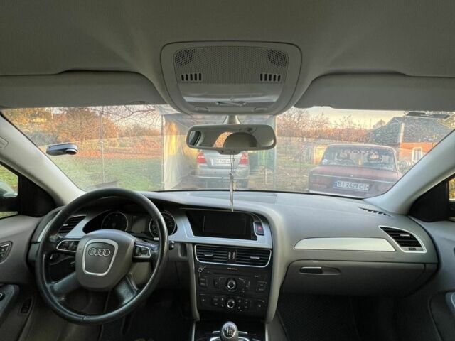 Сірий Ауді А4, об'ємом двигуна 2 л та пробігом 226 тис. км за 9000 $, фото 3 на Automoto.ua