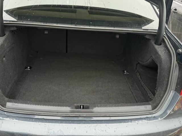 Серый Ауди А4, объемом двигателя 2 л и пробегом 290 тыс. км за 9500 $, фото 21 на Automoto.ua